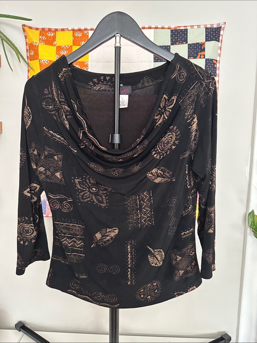 Ashli Couture Women’s Black Cowl Neck Printed 3/4 Sleeve Top
